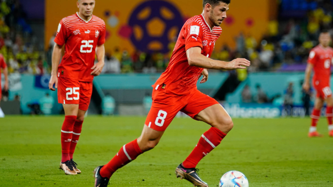 Betting on Serie A 2020/2021 Using First-Half and Second-Half Statistics